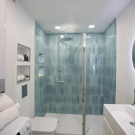 Sea View Loft In Port エステポナ